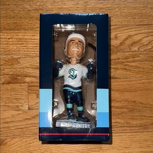 Seattle Kraken Matty Beniers Bobblehead